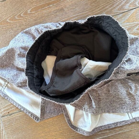 Lululemon Tracker Short V 4" Heather Lux Multi Black / Black Size 4 - Picture 3 of 9